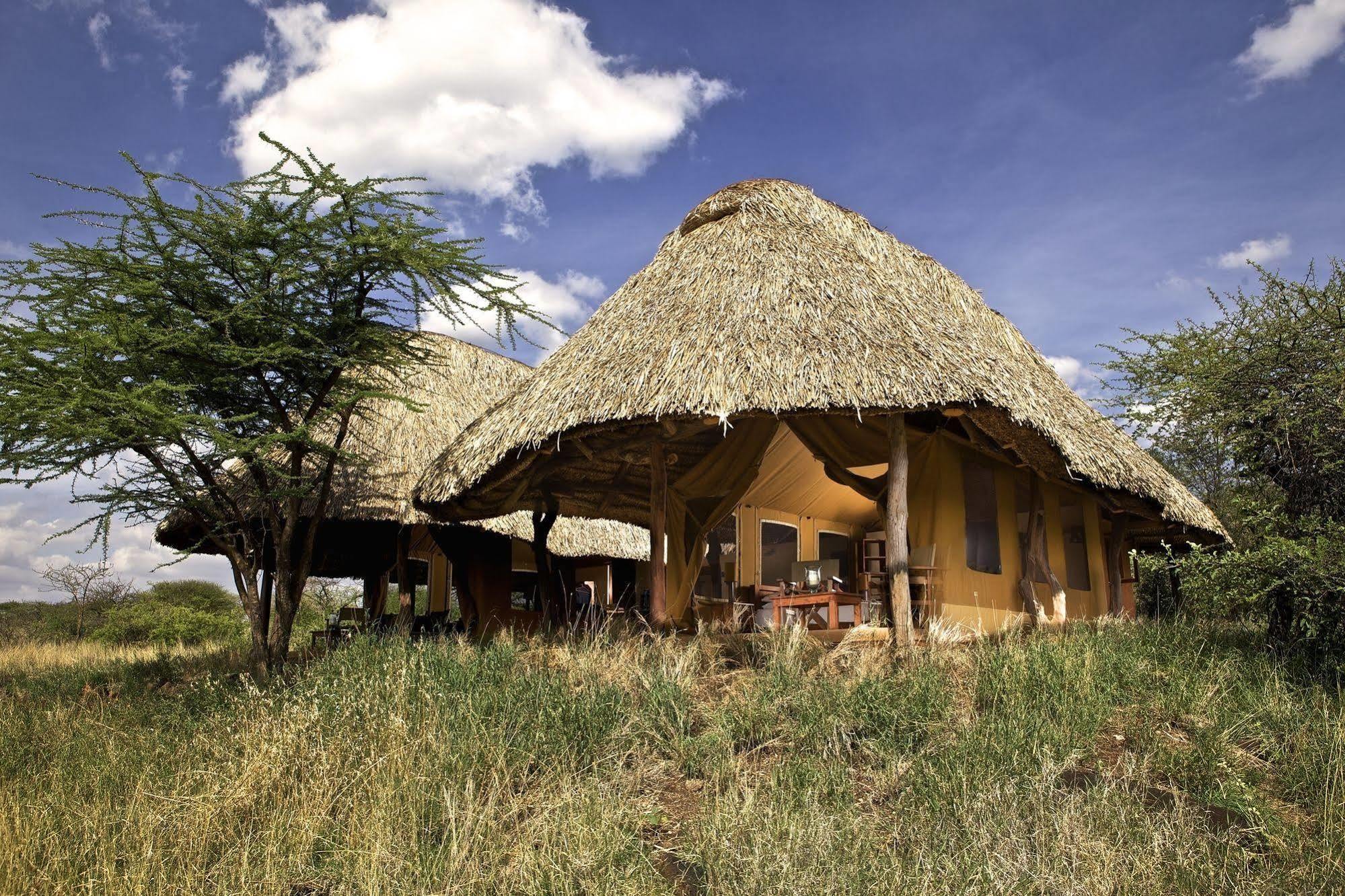 ホテル Elewana Lewa Safari Camp Timau エクステリア 写真
